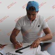 Ronaldo-signed-madrid.png