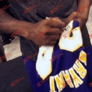 kobe-sign-jersey.png